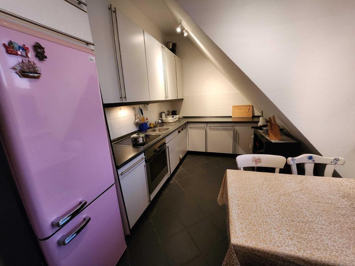 One Private Available In A Two In Tegel, * Berlijn
